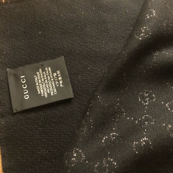 ❌SOLD❌ [NWOT] Gucci GG Black Shimmer Scarf - Picture 4 of 8